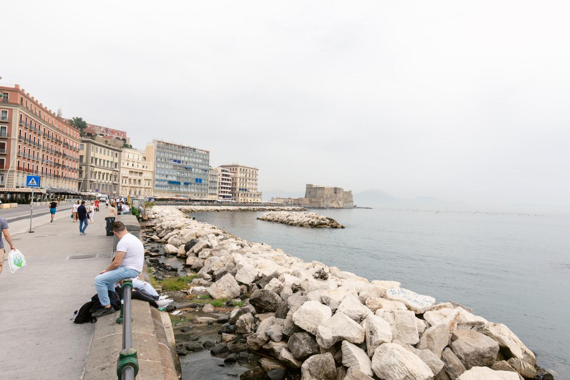 Calaba Chiaia Apartment Napoli Bagian luar foto