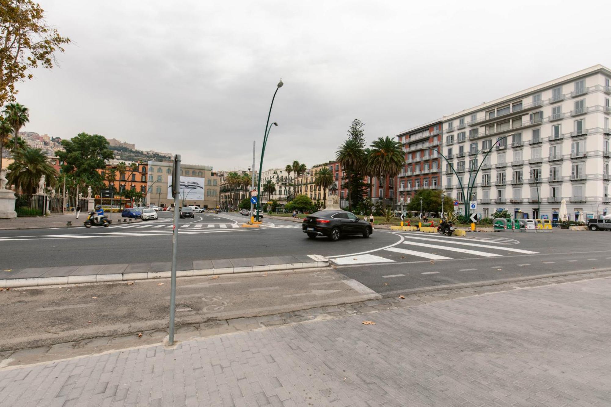 Calaba Chiaia Apartment Napoli Bagian luar foto