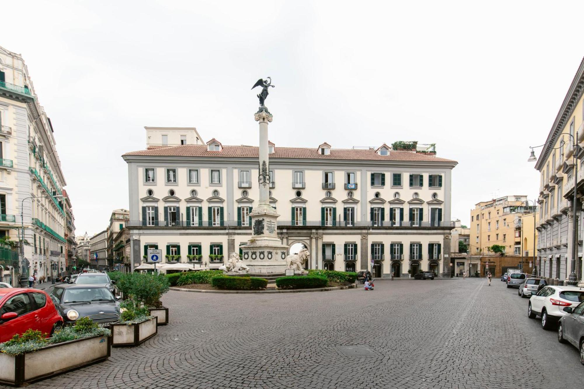 Calaba Chiaia Apartment Napoli Bagian luar foto